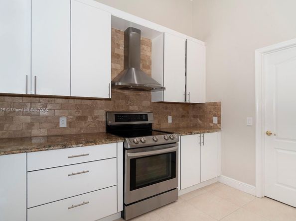 218 Egret Court, Weston FL 33327