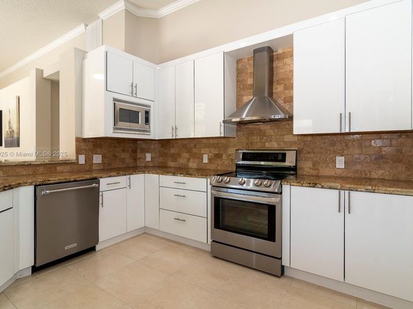 218 Egret Court, Weston FL 33327