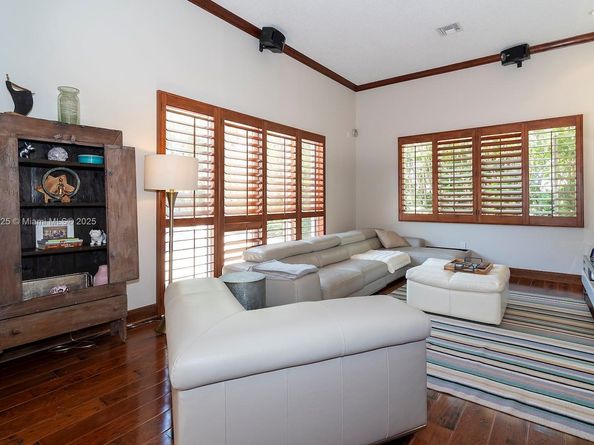 218 Egret Court, Weston FL 33327