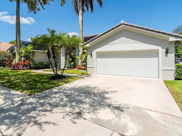 218 Egret Court, Weston FL 33327