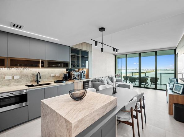 3131 NE 7th Ave 2805, Miami FL 33137