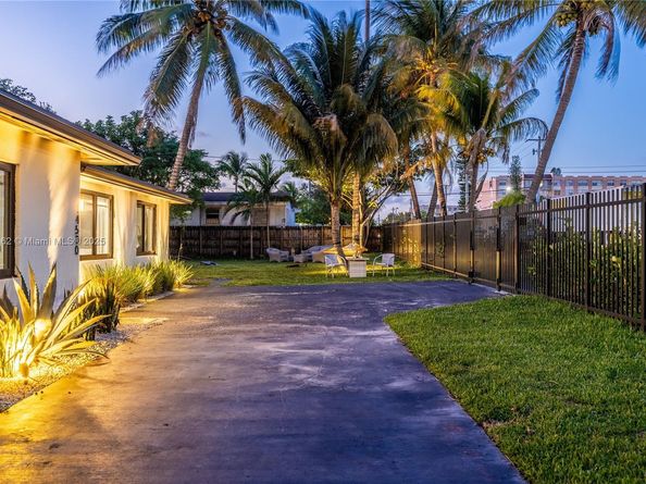 14500 NE 18th Ave, Miami FL 33181