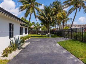 14500 NE 18th Ave, Miami FL 33181