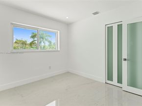 1140 NW 193rd St, Miami Gardens FL 33169