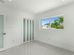 1140 NW 193rd St, Miami Gardens FL 33169