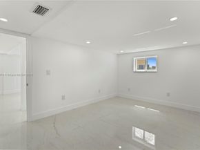 1140 NW 193rd St, Miami Gardens FL 33169