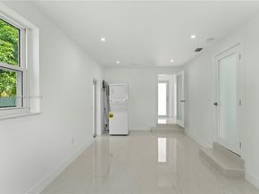 1140 NW 193rd St, Miami Gardens FL 33169
