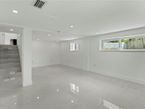1140 NW 193rd St, Miami Gardens FL 33169