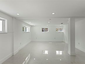 1140 NW 193rd St, Miami Gardens FL 33169