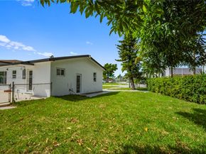 1140 NW 193rd St, Miami Gardens FL 33169
