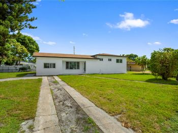 1140 NW 193rd St