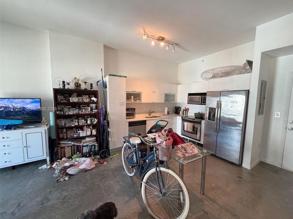 133 NE 2nd Ave 2107, Miami FL 33132