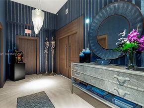 2020 N Bayshore Dr PH 4702, Miami FL 33137