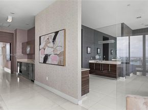 2020 N Bayshore Dr PH 4702, Miami FL 33137