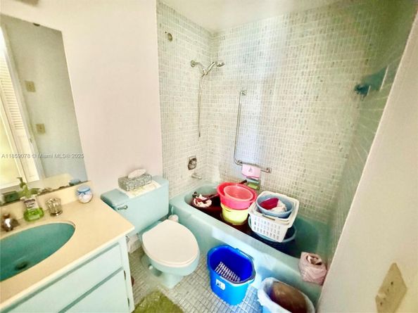 4400 Hillcrest Dr 520C, Hollywood FL 33021