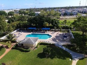 4400 Hillcrest Dr 520C, Hollywood FL 33021