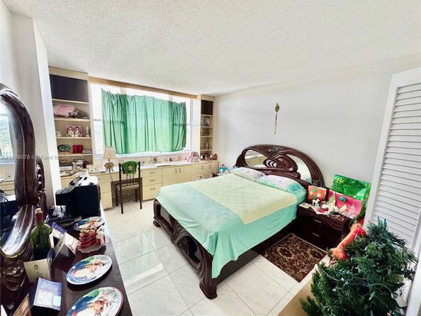 4400 Hillcrest Dr 520C, Hollywood FL 33021