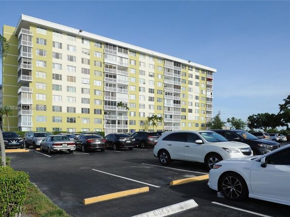 4400 Hillcrest Dr 520C, Hollywood FL 33021