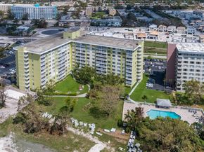 4400 Hillcrest Dr 520C, Hollywood FL 33021
