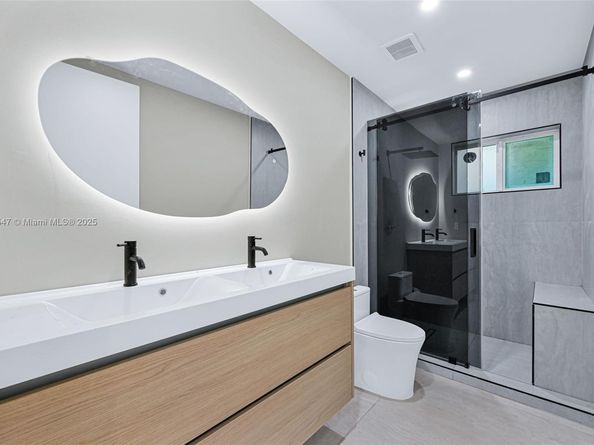 60 NE 50th Ter, Miami FL 33137