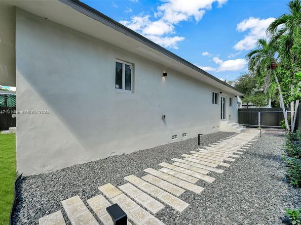 60 NE 50th Ter, Miami FL 33137