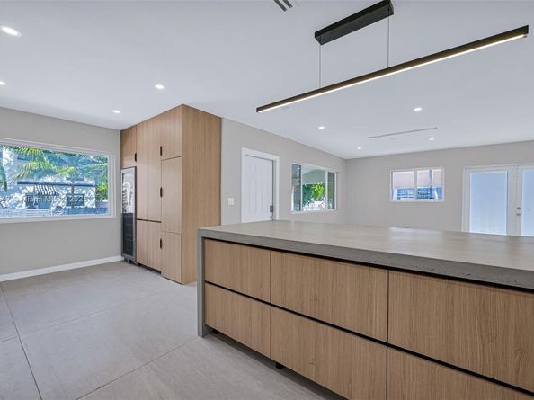 60 NE 50th Ter, Miami FL 33137