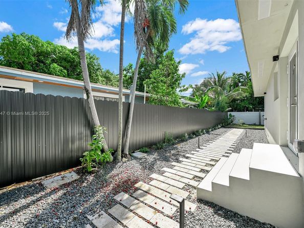 60 NE 50th Ter, Miami FL 33137