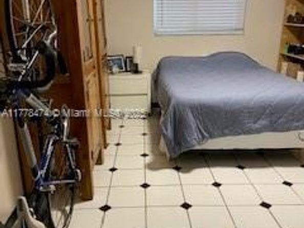 1012 E 20th St, Hialeah FL 33013
