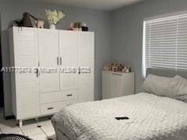 1012 E 20th St, Hialeah FL 33013
