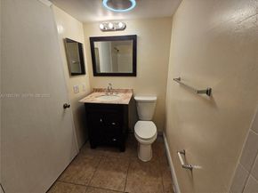 5686 Rock Island Rd 126, Tamarac FL 33319