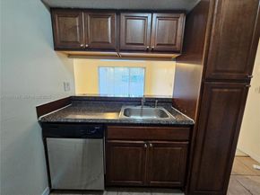 5686 Rock Island Rd 126, Tamarac FL 33319