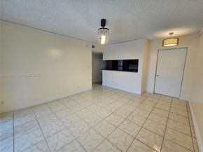 5686 Rock Island Rd 126, Tamarac FL 33319