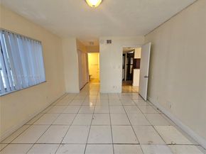 5686 Rock Island Rd 126, Tamarac FL 33319