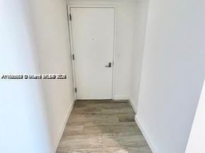 45 SW 9th St 3009, Miami FL 33130