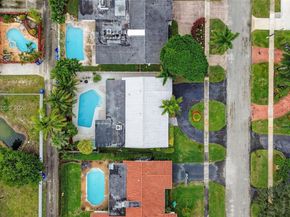 4710 Grant St, Hollywood FL 33021