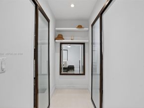 4710 Grant St, Hollywood FL 33021