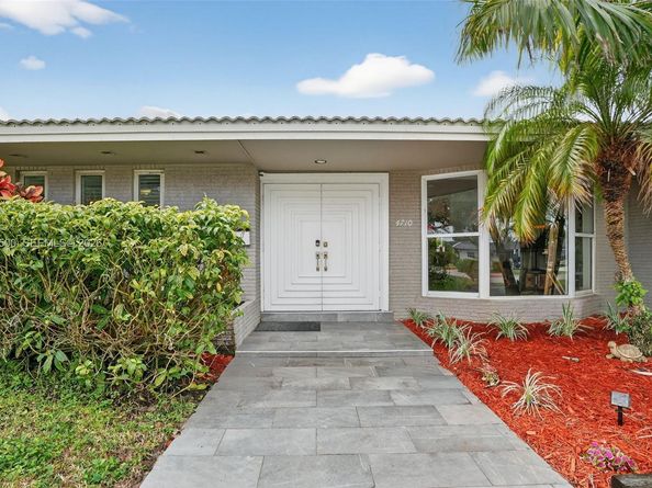 4710 Grant St, Hollywood FL 33021