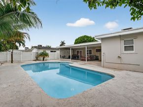 4710 Grant St, Hollywood FL 33021