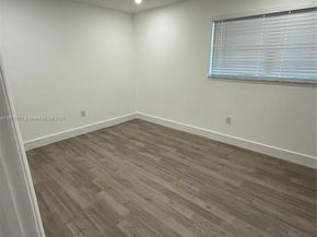 565 NE 12th Ave 565, Homestead FL 33030