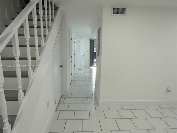 565 NE 12th Ave 565, Homestead FL 33030