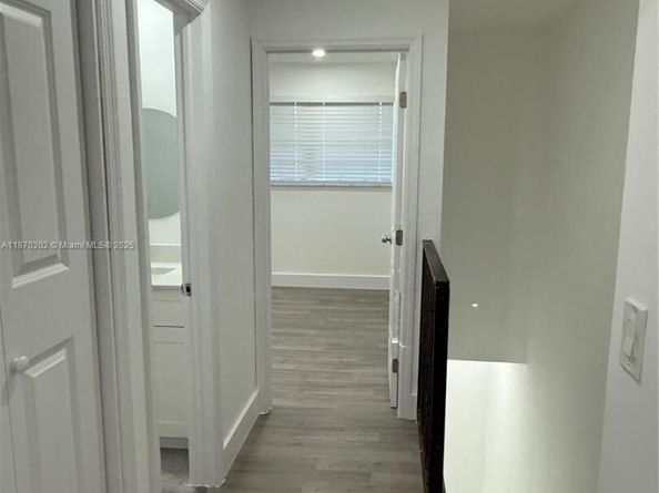 565 NE 12th Ave 565, Homestead FL 33030