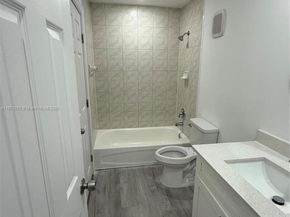 565 NE 12th Ave 565, Homestead FL 33030