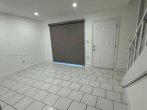 565 NE 12th Ave 565, Homestead FL 33030