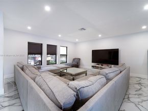 1850 NE 199th St, Miami FL 33179