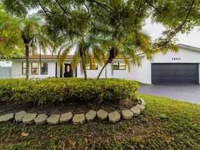1850 NE 199th St, Miami FL 33179