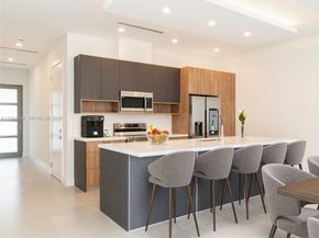 830 SW 30th St, Fort Lauderdale FL 33315