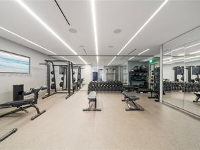 1000 Biscayne Blvd 3201, Miami FL 33132