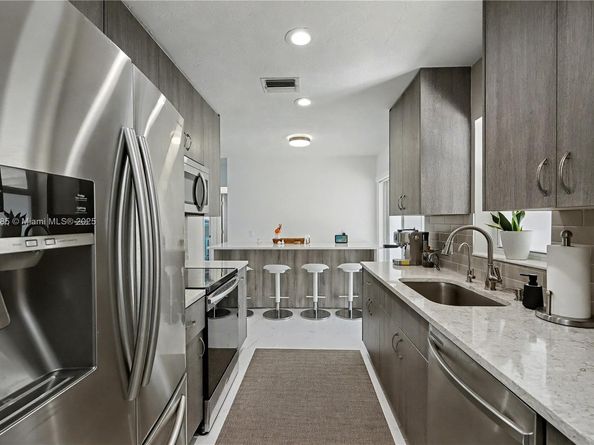 6310 Adams St, Hollywood FL 33023