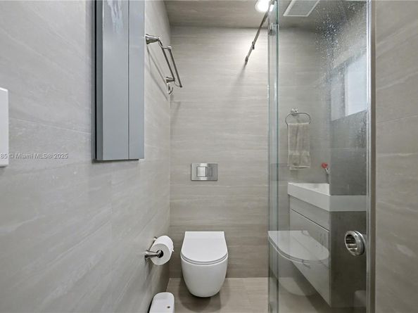 6310 Adams St, Hollywood FL 33023