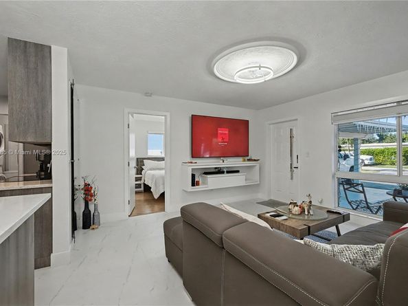 6310 Adams St, Hollywood FL 33023